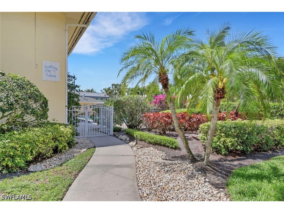 230 3rd Avenue S #4 Naples FL 34102 226018533 image16