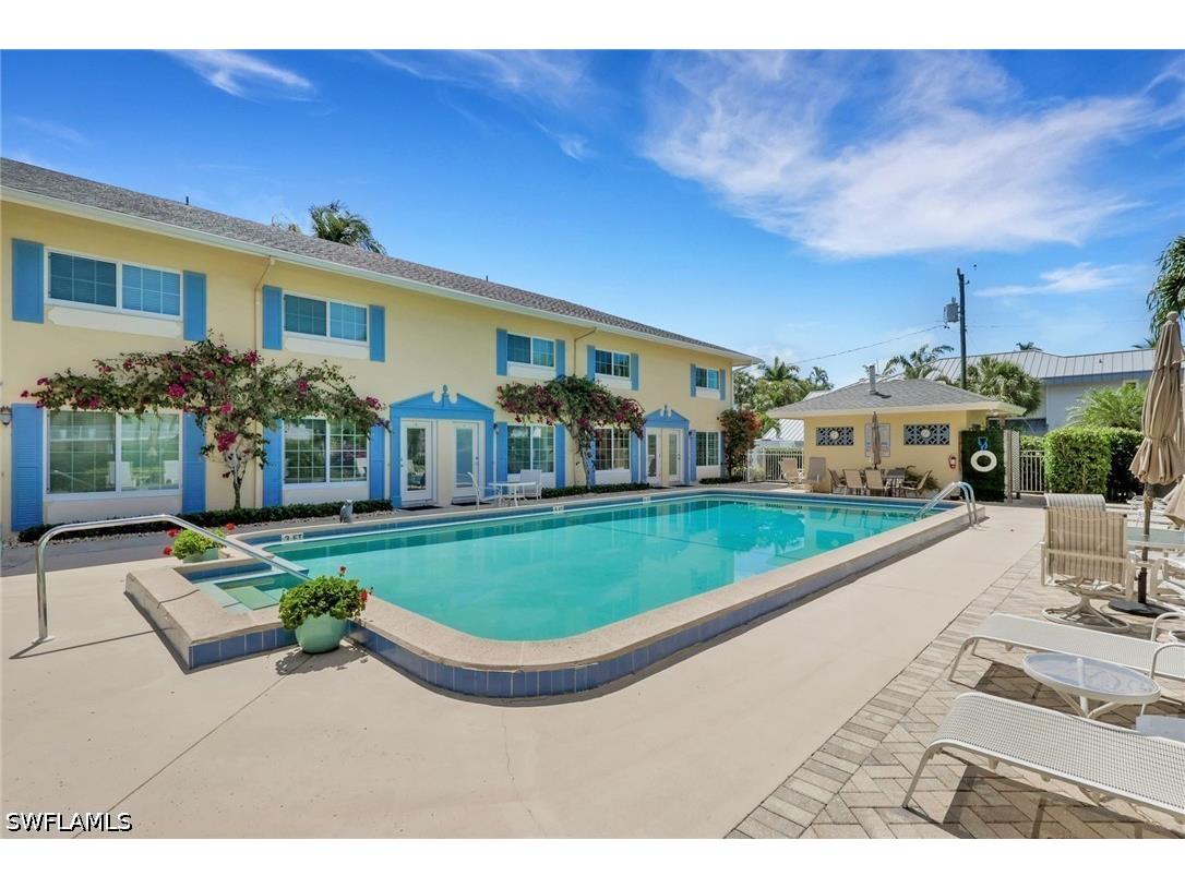 230 3rd Avenue S #4 Naples FL 34102 226018533 image17