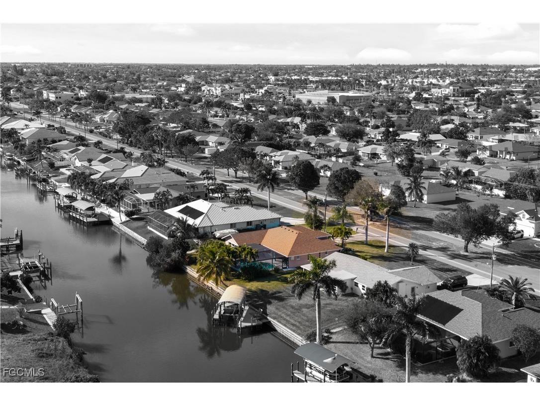 230 Kamal Parkway Cape Coral FL 33904 2026005667 image4