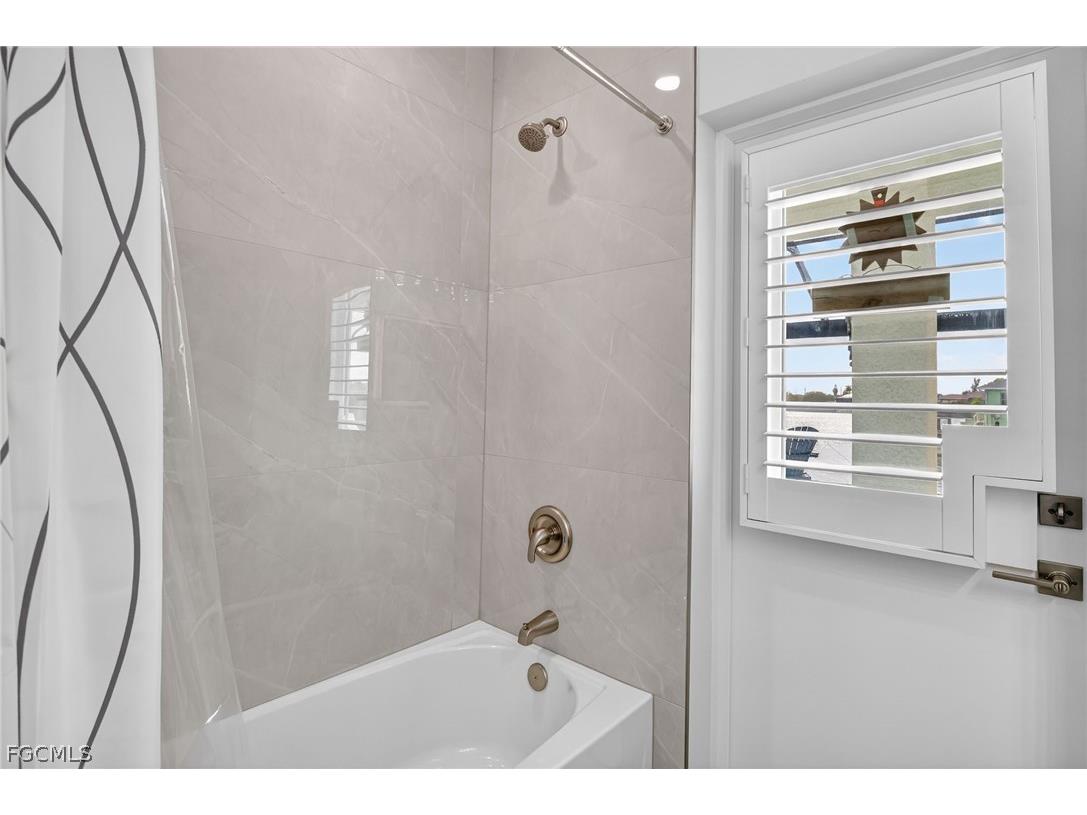 230 NE 18th Street Cape Coral FL 33909 2026009818 image21