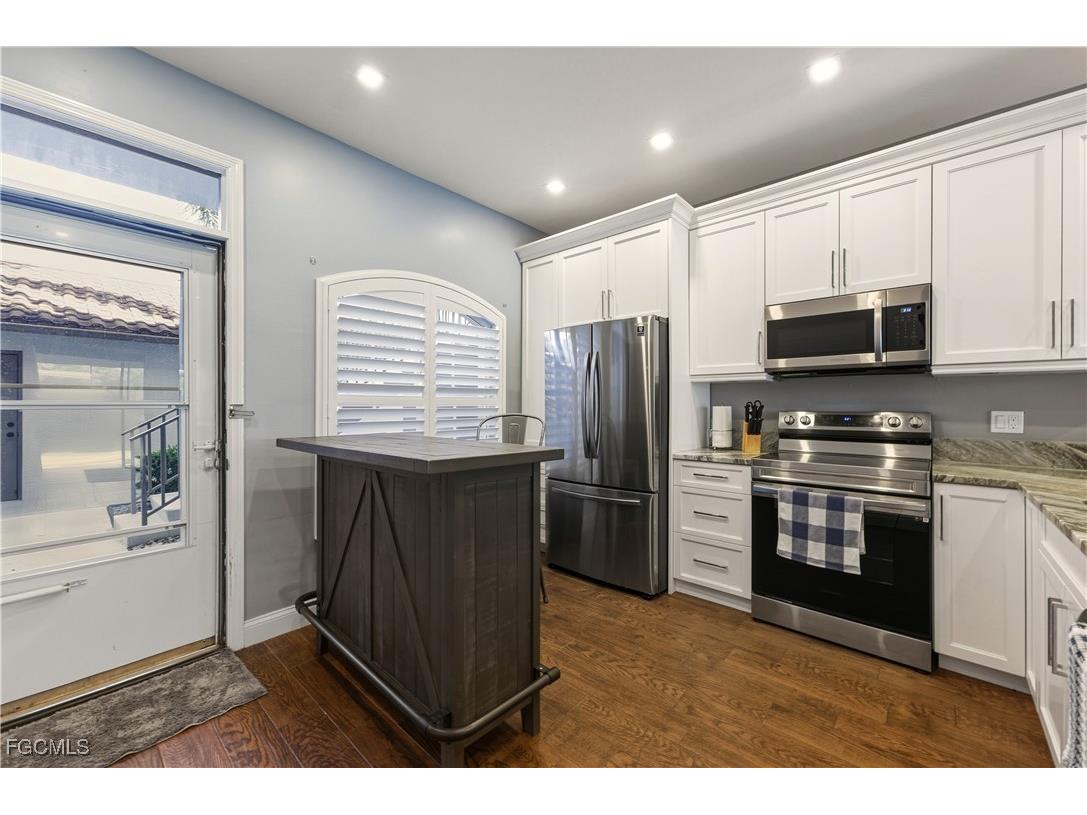 230 Newport Drive #602 Naples FL 34114 2026004148 image14