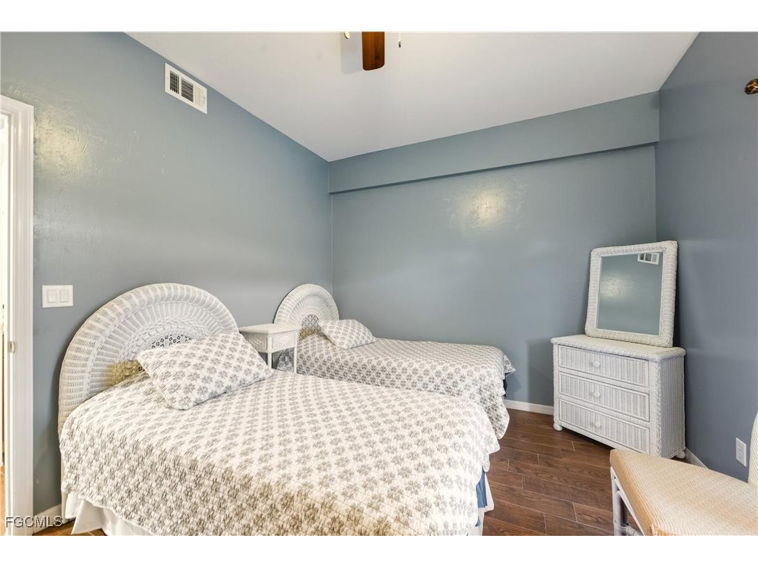 230 Newport Drive #602 Naples FL 34114 2026004148 image24