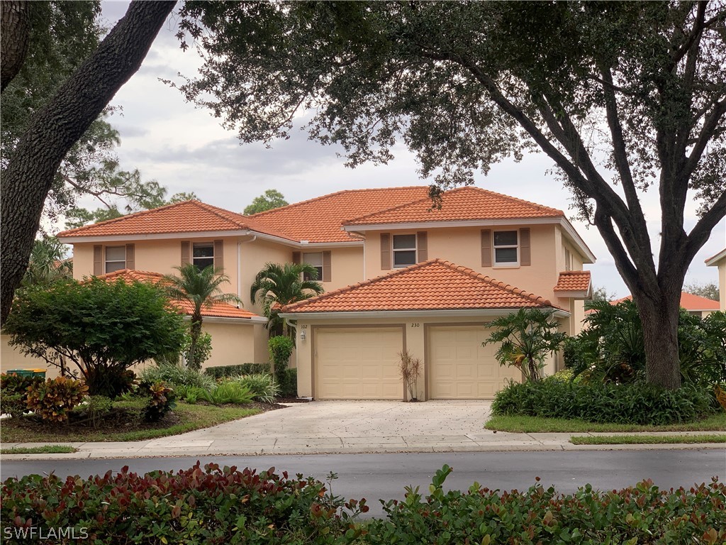 230 Robin Hood Circle #102 Naples FL 34104 226010329 image2