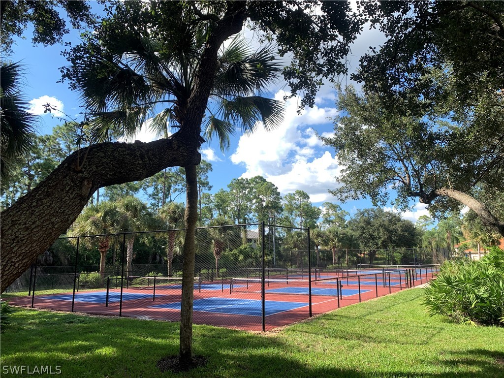 230 Robin Hood Circle #102 Naples FL 34104 226010329 image35