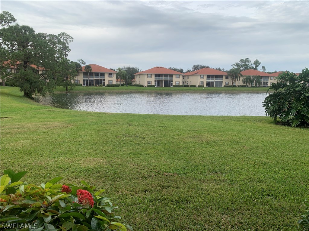 230 Robin Hood Circle #102 Naples FL 34104 226010329 image4