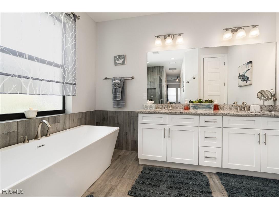 230 SW 25th Avenue Cape Coral FL 33991 2026000978 image14