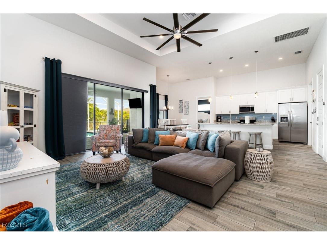 230 SW 25th Avenue Cape Coral FL 33991 2026000978 image6