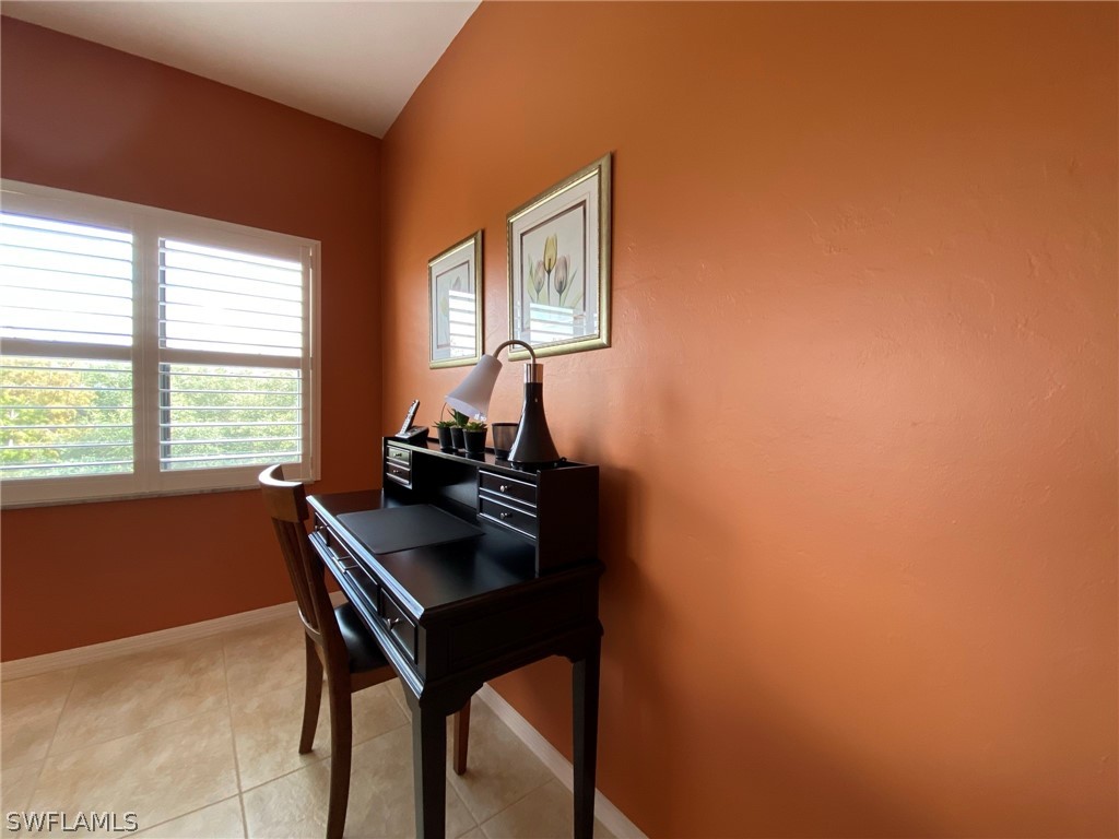 230 Vintage Circle #A-404 Naples FL 34119 226008988 image11