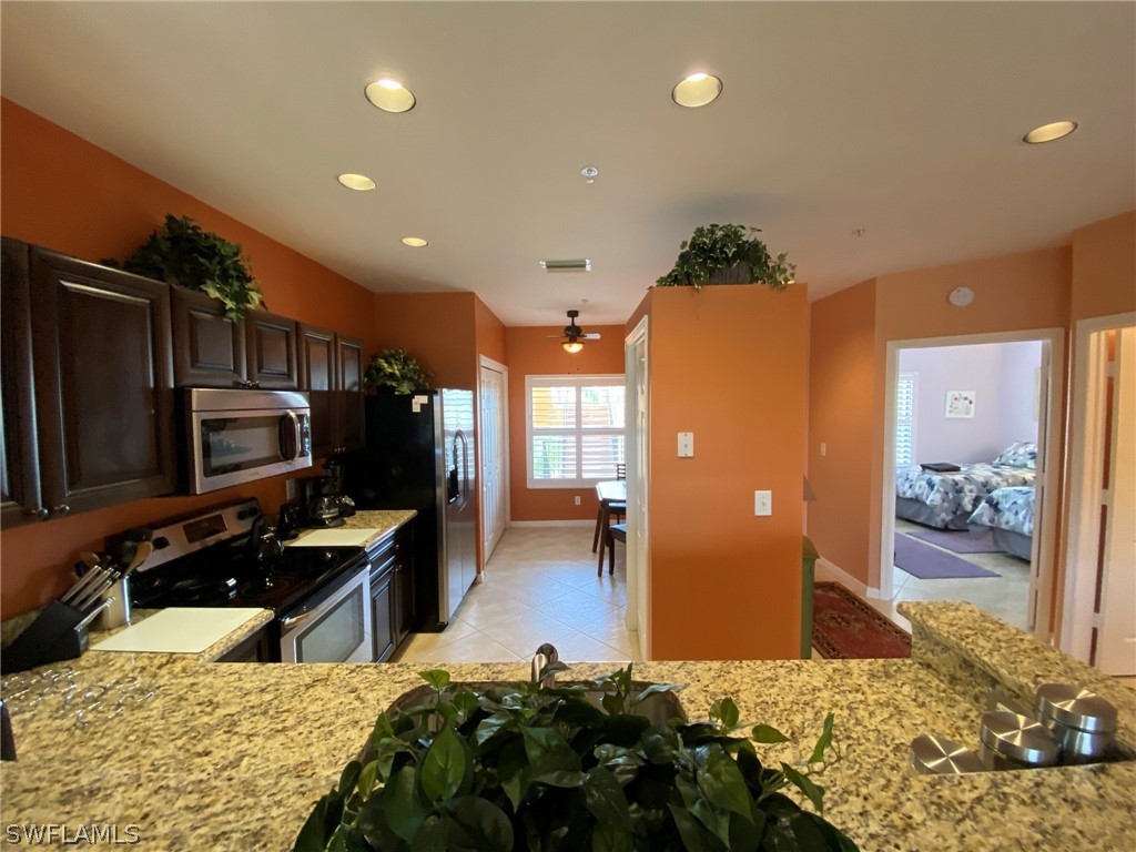 230 Vintage Circle #A-404 Naples FL 34119 226008988 image3