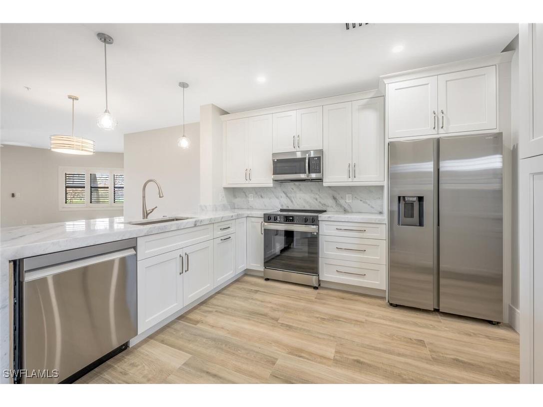 230 Vintage Circle #A204 Naples FL 34119 225012280 image1