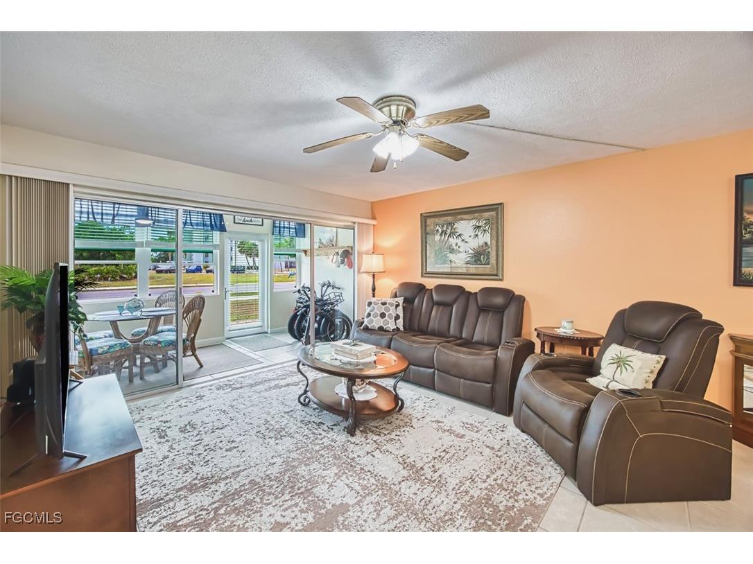 2300 Aaron Street #106 Port Charlotte FL 33952 2025019408 image10