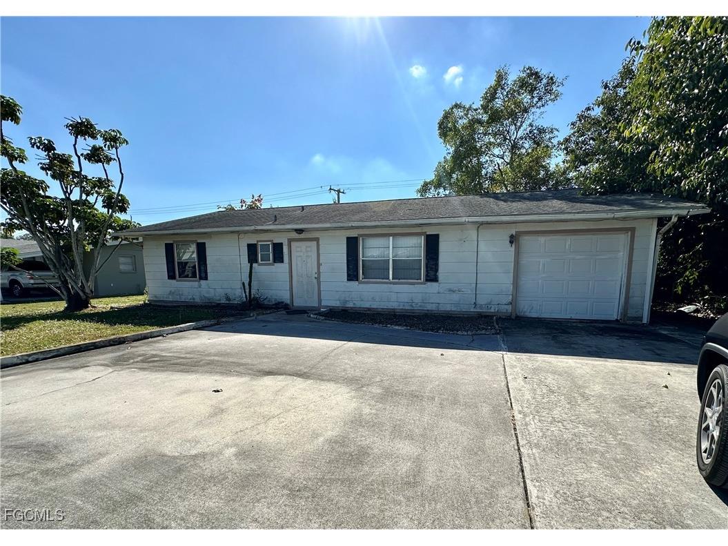 2300 Crystal Drive Fort Myers FL 33907 2025025405 image1