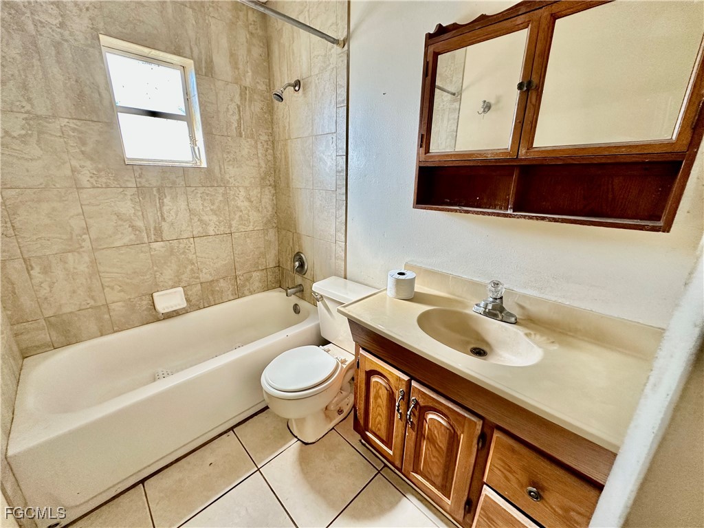 2300 Crystal Drive Fort Myers FL 33907 2025025405 image8