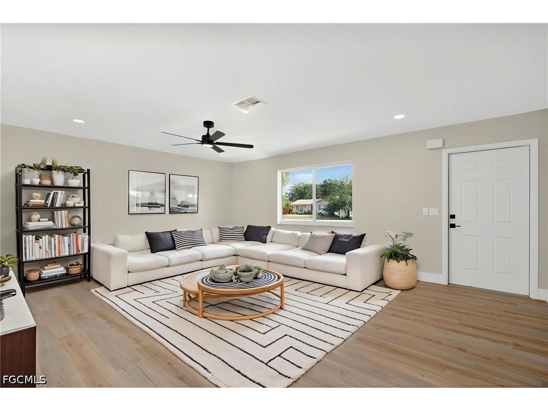 2300 Crystal Drive Fort Myers FL 33907 2026023069 image10