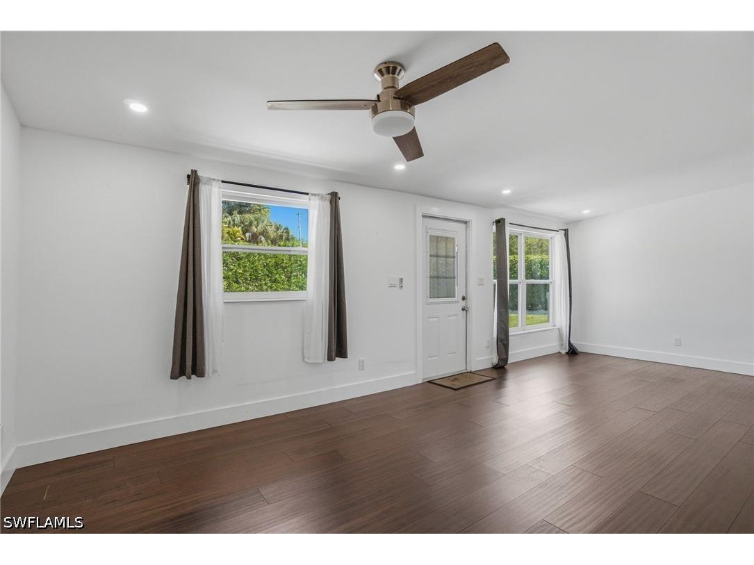 2300 Estey Avenue Naples FL 34104 226012692 image6