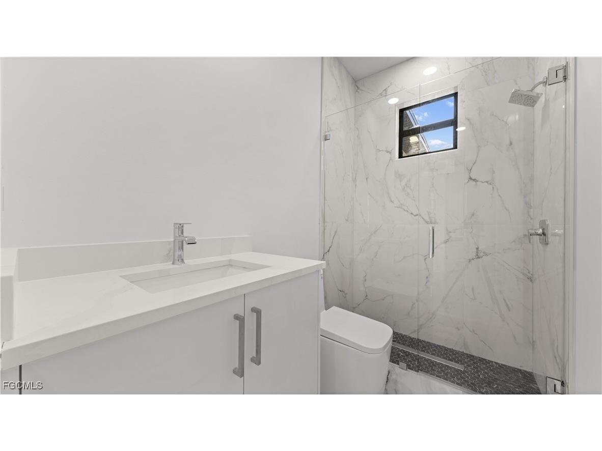 2300 NW 8th Terrace Cape Coral FL 33993 2025014247 image16