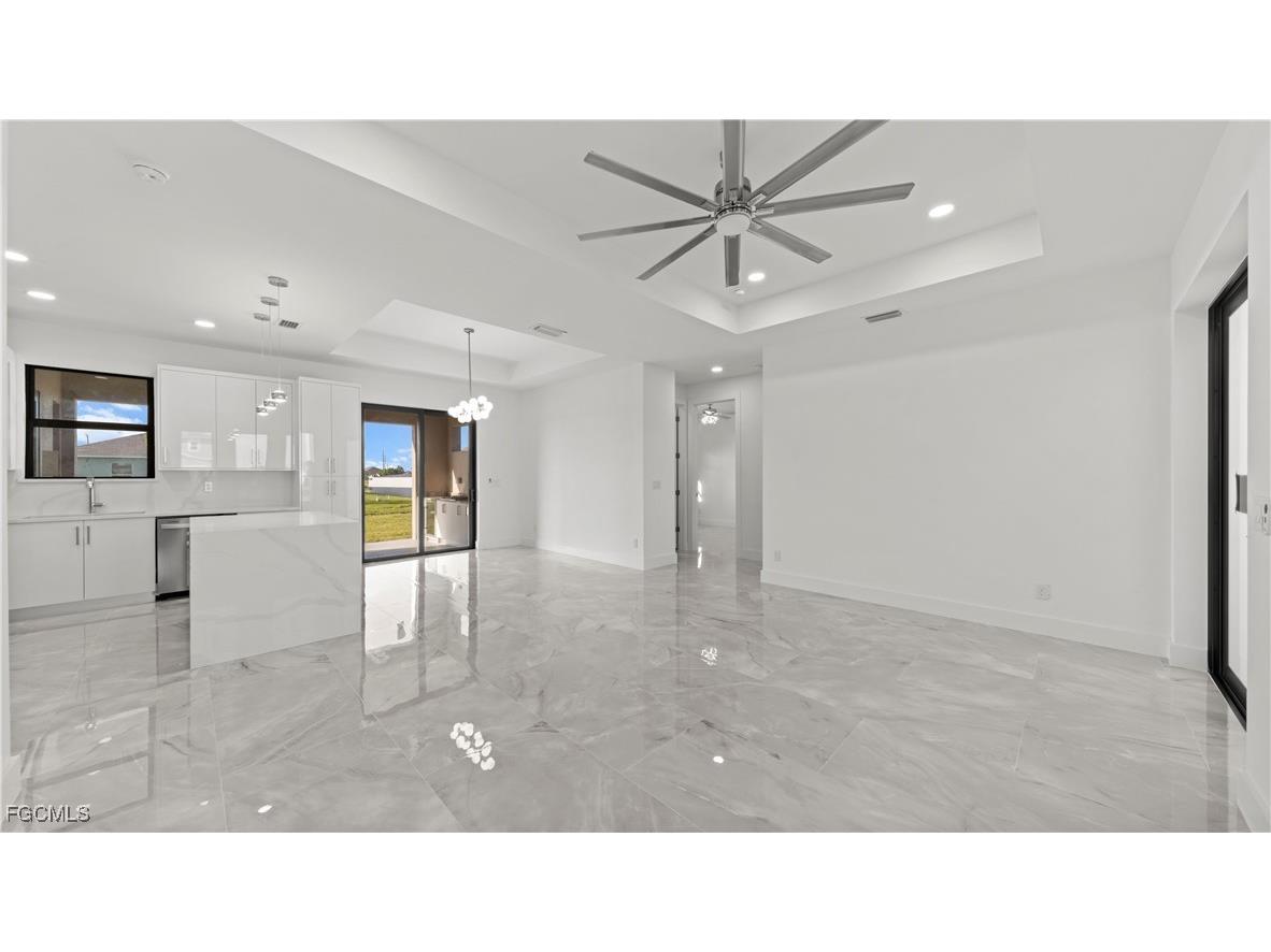 2300 NW 8th Terrace Cape Coral FL 33993 2025014247 image3