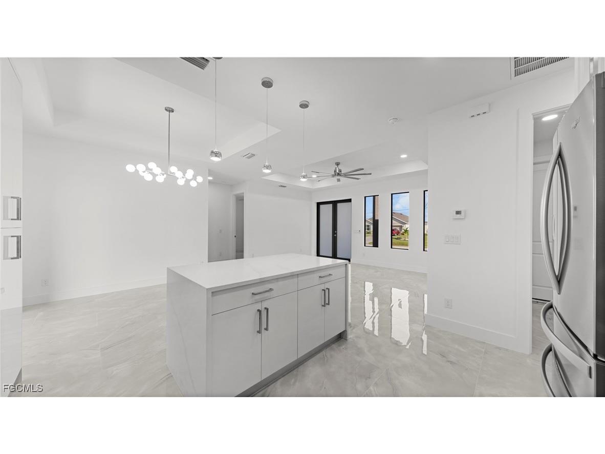 2300 NW 8th Terrace Cape Coral FL 33993 2025014247 image7