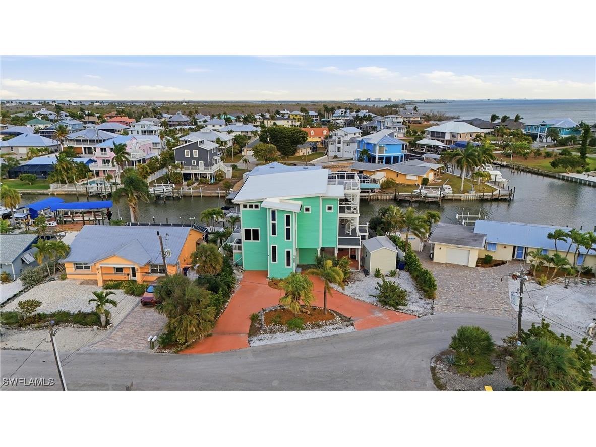 2300 Sycamore Street Saint James City FL 33956 226004484 image1