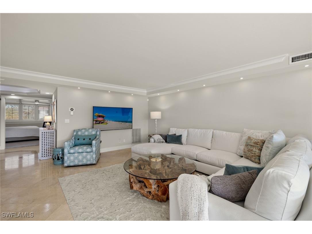 2301 Gulf Shore Boulevard N #114 Naples FL 34103 225053514 image10