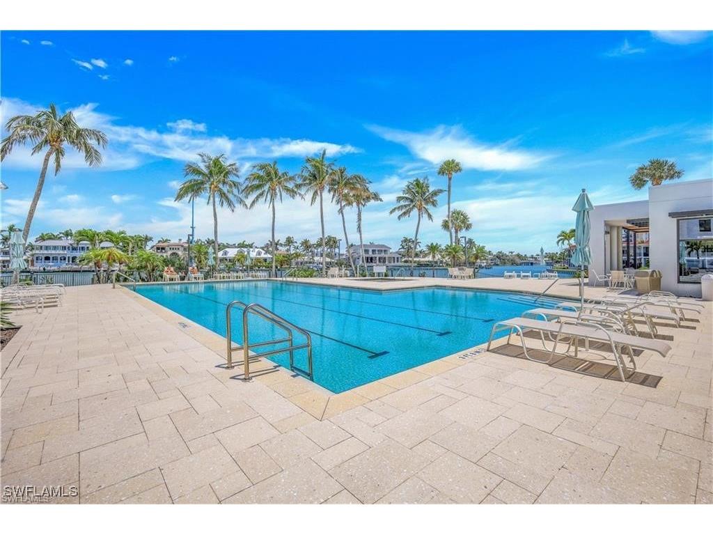 2301 Gulf Shore Boulevard N #114 Naples FL 34103 225053514 image28