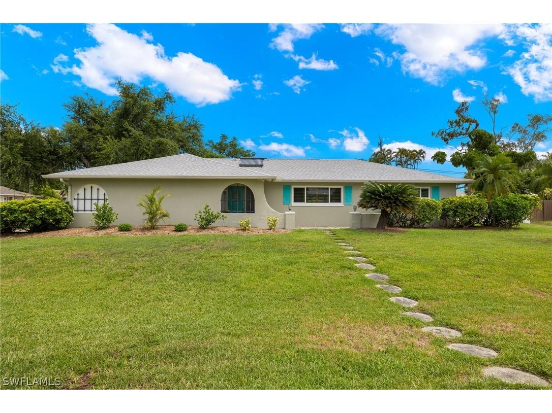 2301 La Salle Avenue Fort Myers FL 33907 224047431 image1