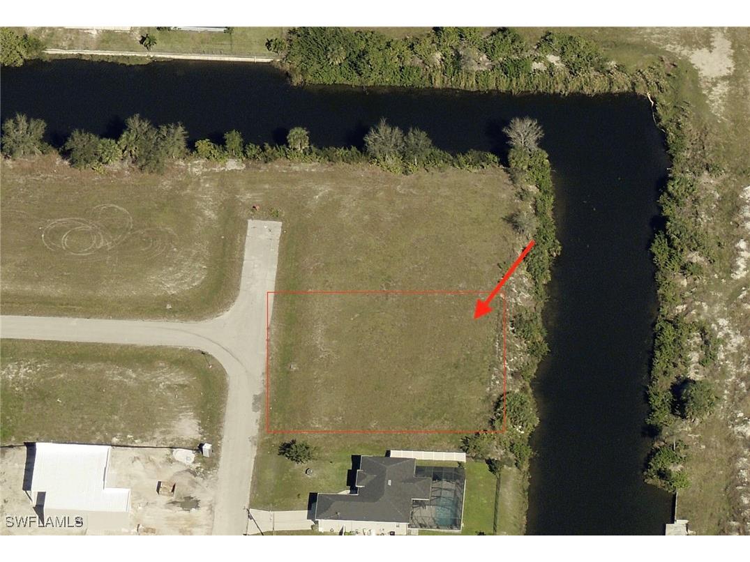 2301 NE 10th Place Cape Coral FL 33909 224064996 image1