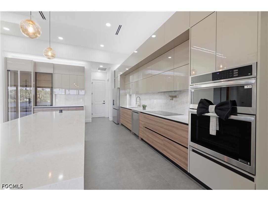 2301 NW 32nd Place Cape Coral FL 33993 2026018020 image33