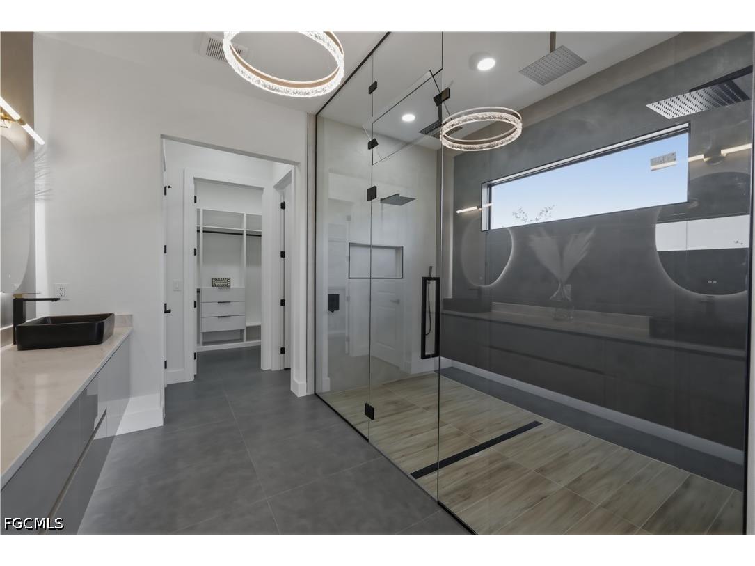 2301 NW 32nd Place Cape Coral FL 33993 2026018020 image39