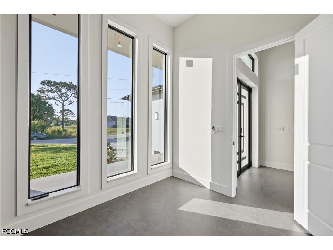 2301 NW 32nd Place Cape Coral FL 33993 2026018020 image43