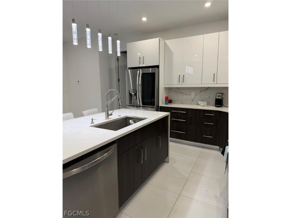 2301 NW 7th Street Cape Coral FL 33993 2026010424 image10