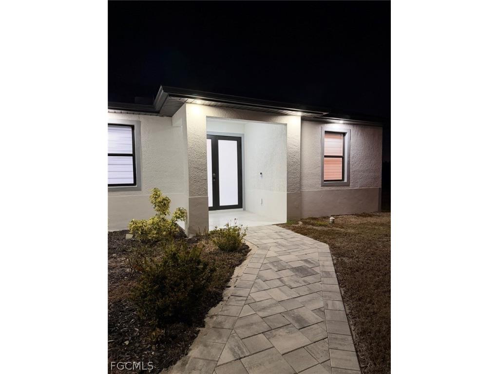 2301 NW 7th Street Cape Coral FL 33993 2026010424 image17