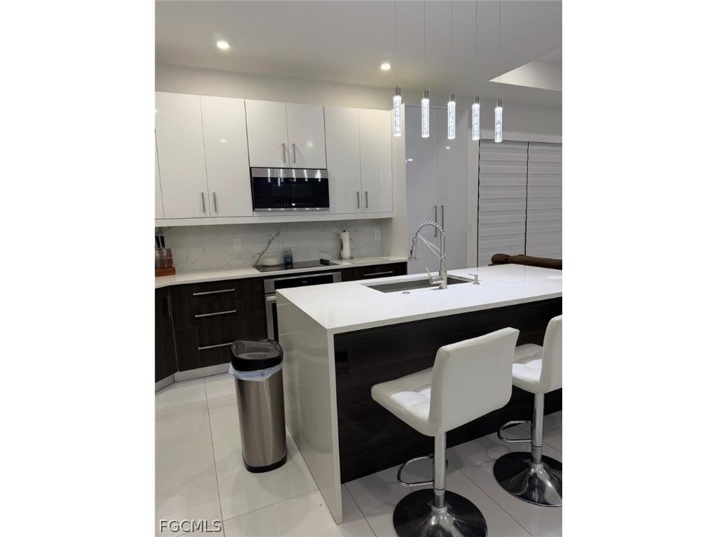 2301 NW 7th Street Cape Coral FL 33993 2026010424 image9