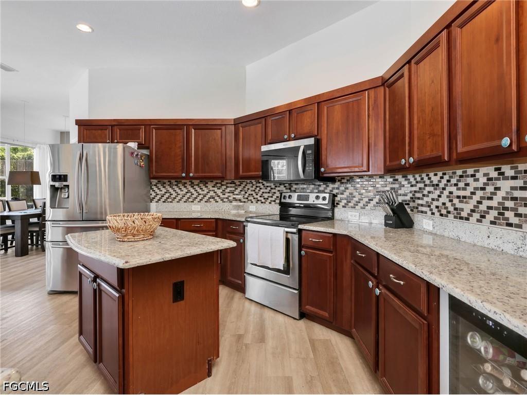 2301 SW 21st Avenue Cape Coral FL 33991 2026015832 image11