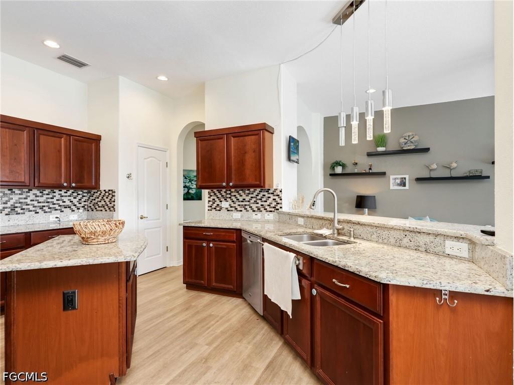 2301 SW 21st Avenue Cape Coral FL 33991 2026015832 image12