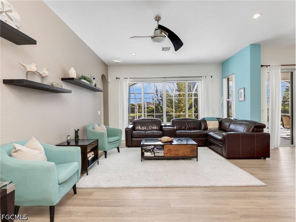 2301 SW 21st Avenue Cape Coral FL 33991 2026015832 image6