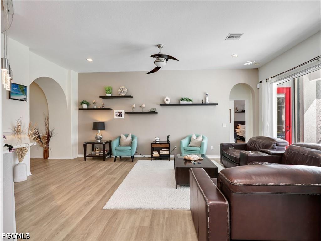 2301 SW 21st Avenue Cape Coral FL 33991 2026015832 image7