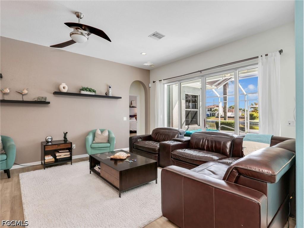 2301 SW 21st Avenue Cape Coral FL 33991 2026015832 image8
