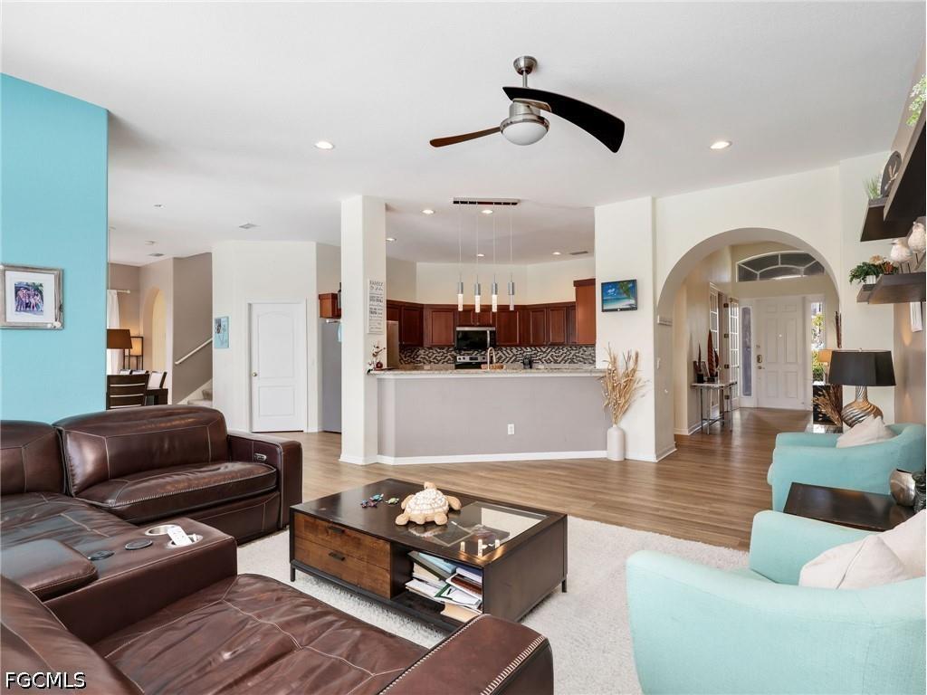 2301 SW 21st Avenue Cape Coral FL 33991 2026015832 image9