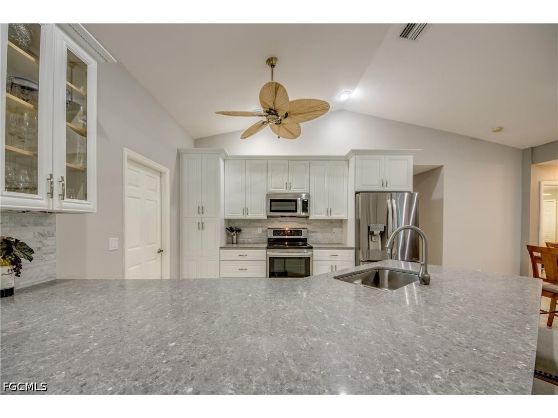 2301 SW 28th Lane Cape Coral FL 33914 2026020293 image14