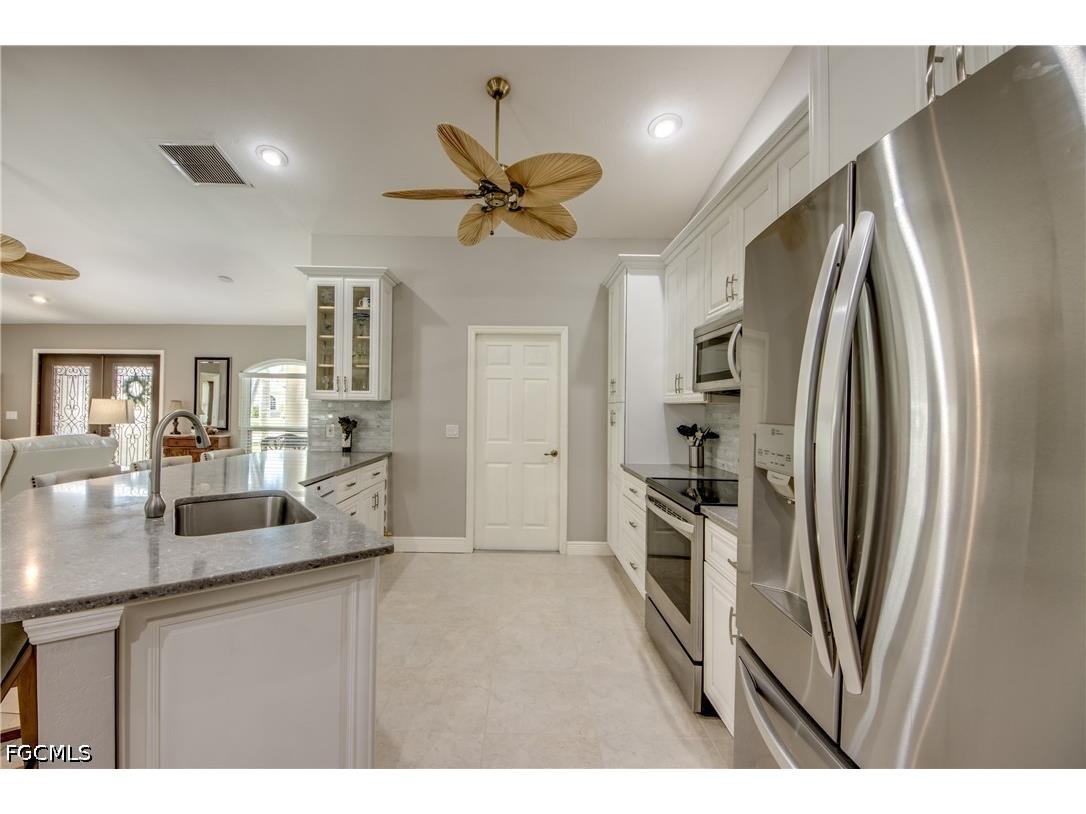 2301 SW 28th Lane Cape Coral FL 33914 2026020293 image15