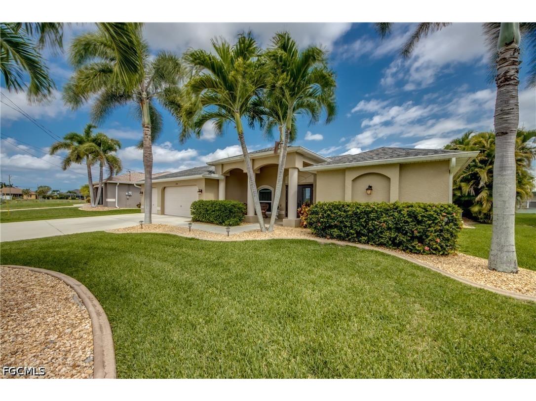 2301 SW 28th Lane Cape Coral FL 33914 2026020293 image2