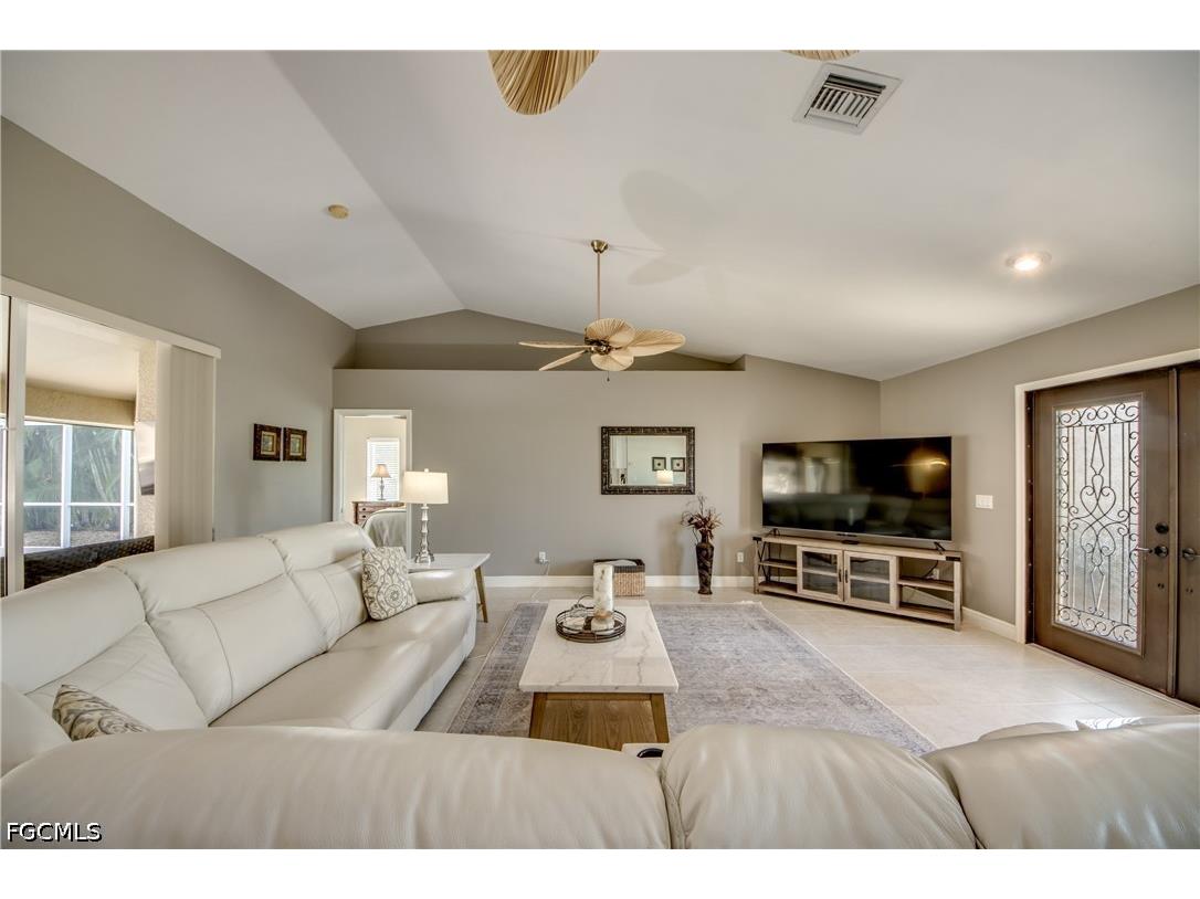 2301 SW 28th Lane Cape Coral FL 33914 2026020293 image22