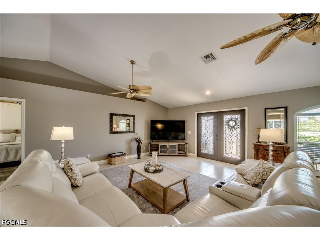 2301 SW 28th Lane Cape Coral FL 33914 2026020293 image23