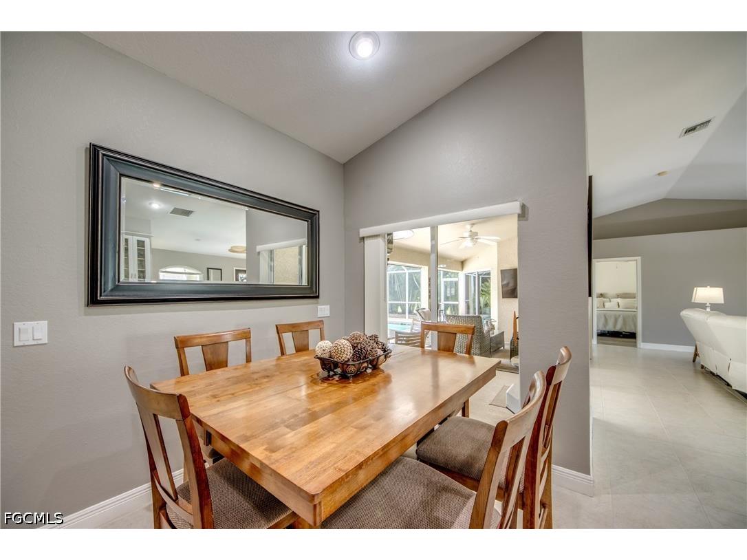 2301 SW 28th Lane Cape Coral FL 33914 2026020293 image27