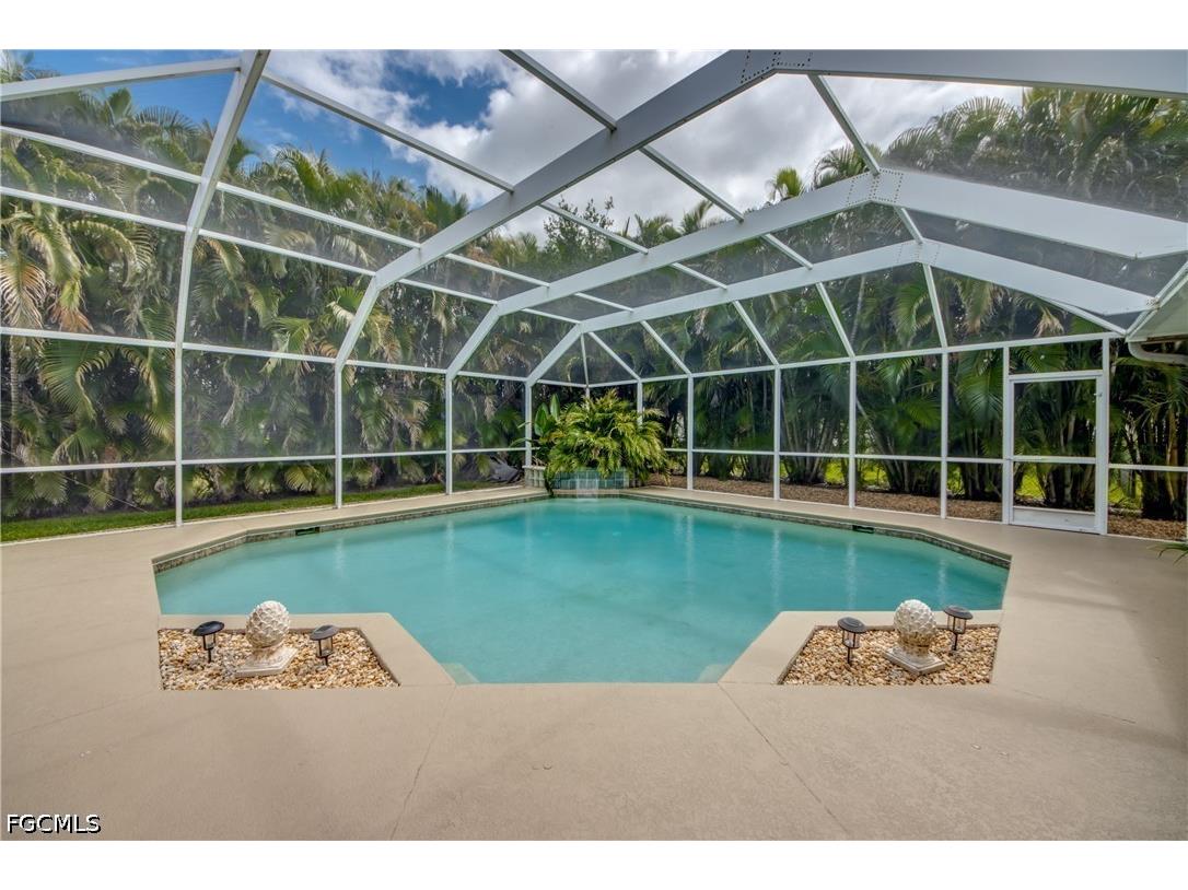 2301 SW 28th Lane Cape Coral FL 33914 2026020293 image3