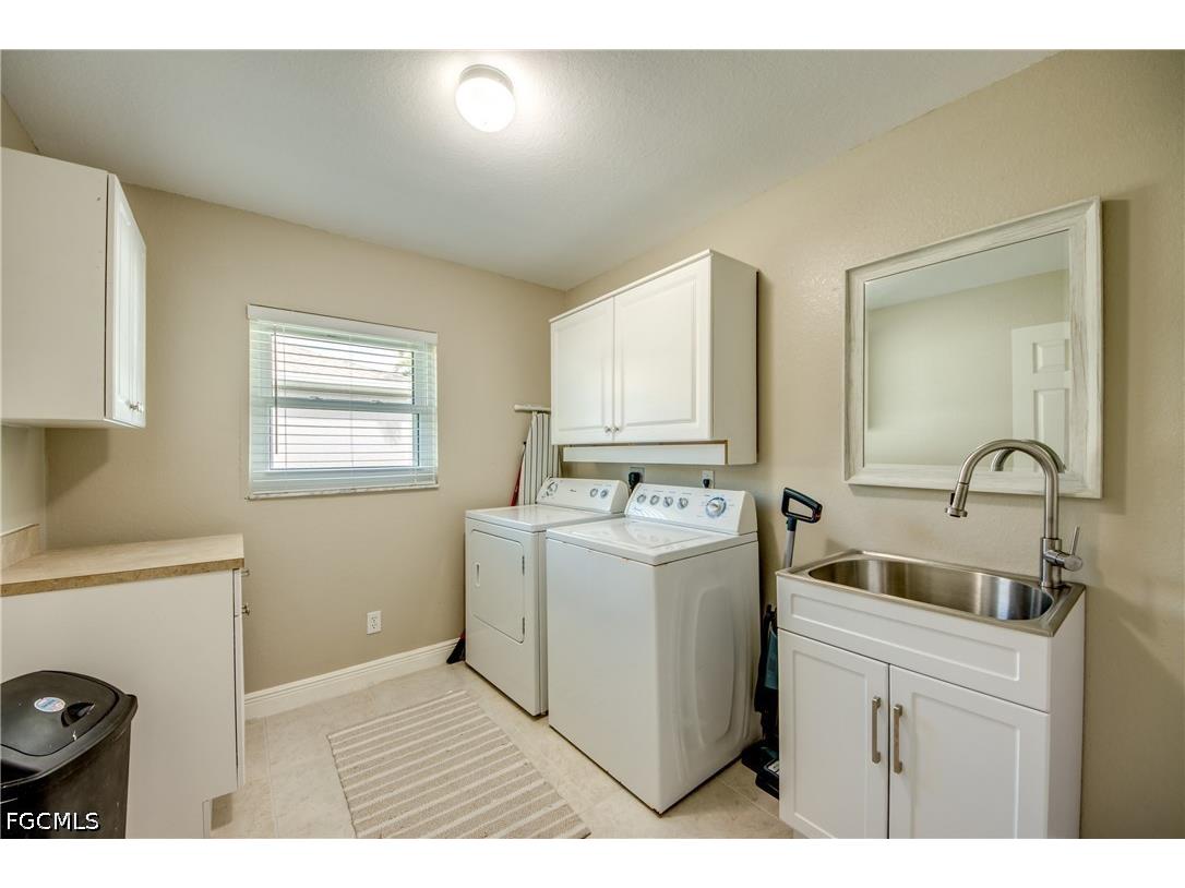 2301 SW 28th Lane Cape Coral FL 33914 2026020293 image34