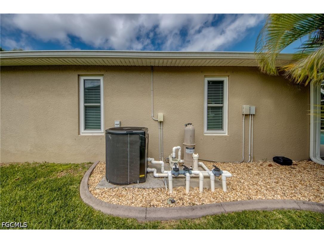 2301 SW 28th Lane Cape Coral FL 33914 2026020293 image45
