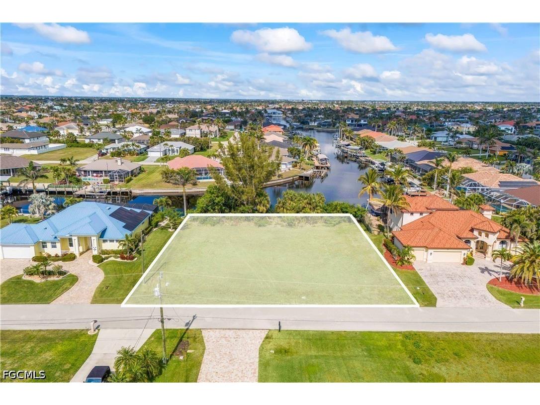 2301 SW 54th Lane Cape Coral FL 33914 2026030344 image2