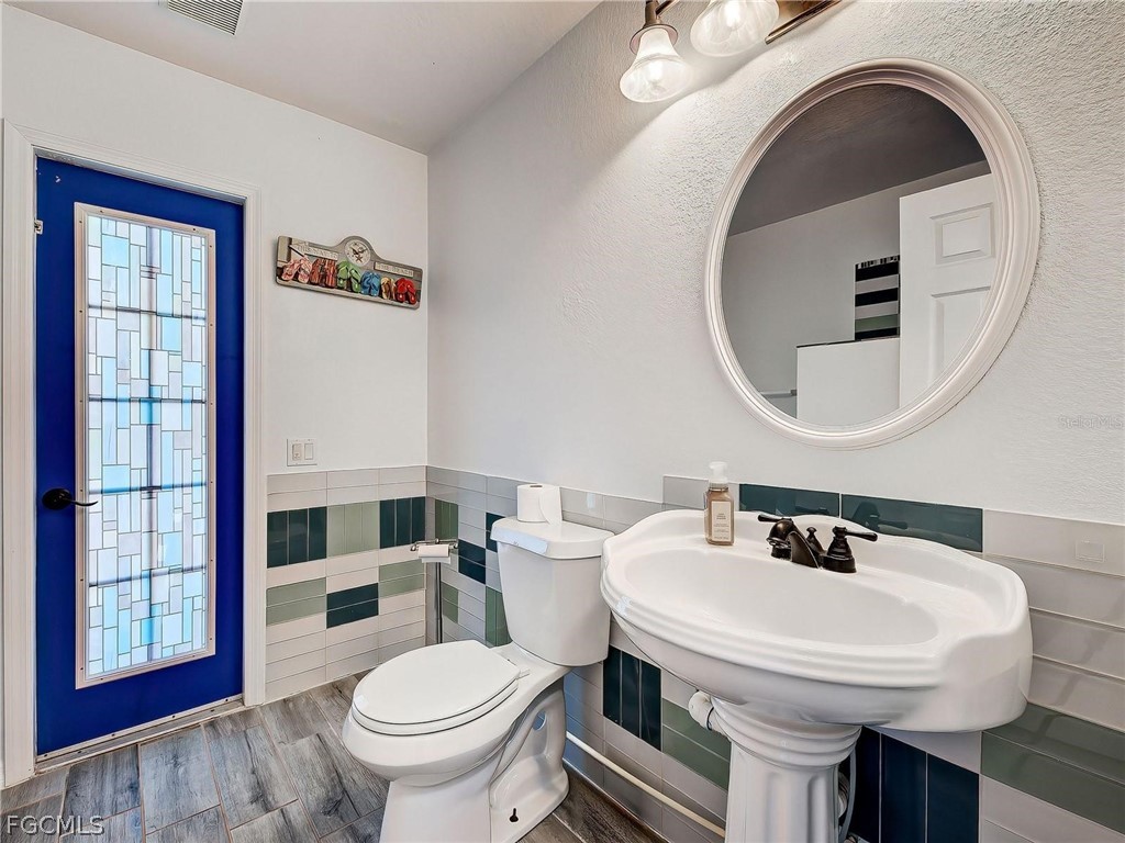 2301 Via Veneto Drive Punta Gorda FL 33950 2026007615 image39